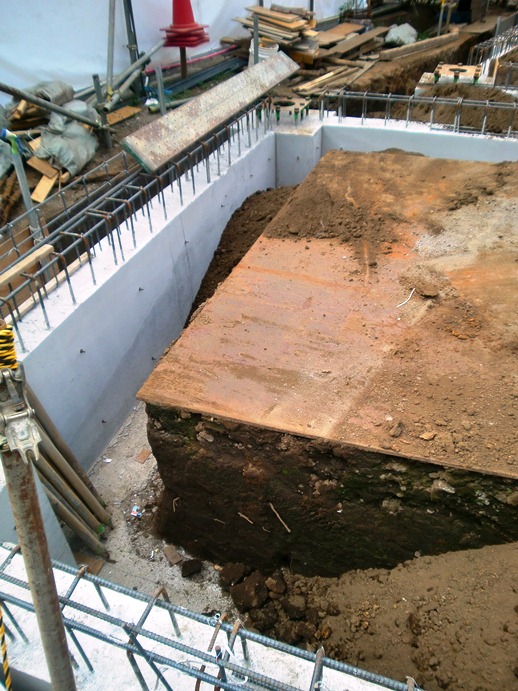 目黒区洗足マンション 土工事 埋戻し