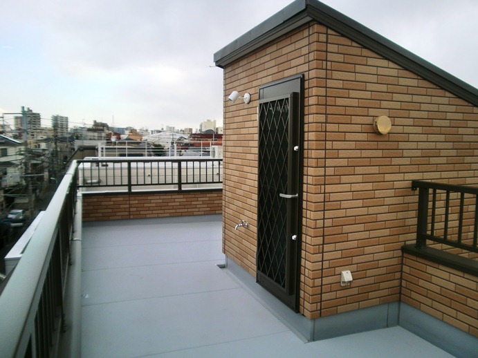 ルーフバルコニー