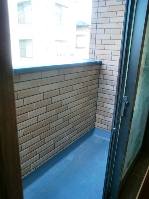 2階キッチン横ベランダ