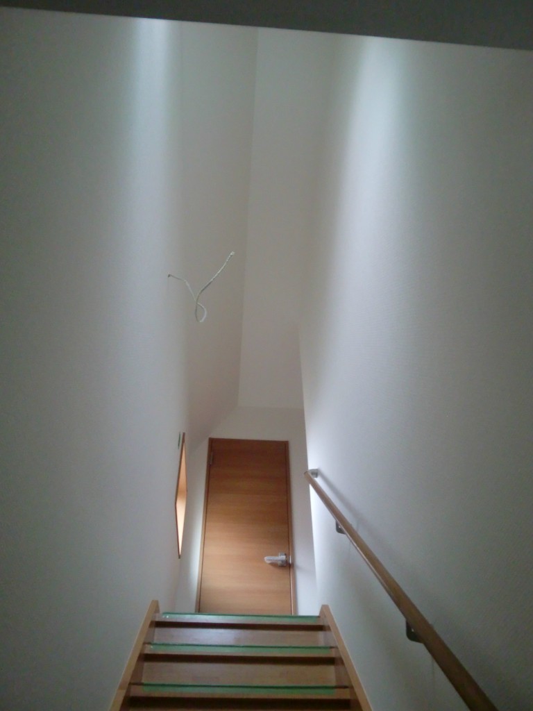 クロス　階段室