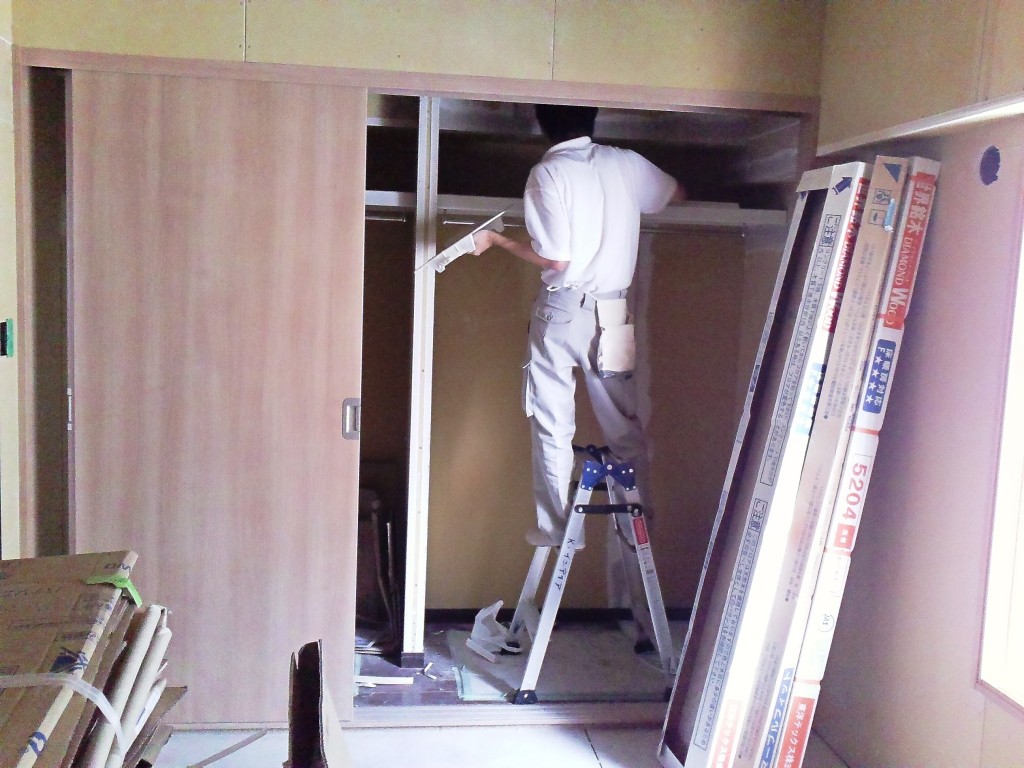 クローゼット　パテかけ