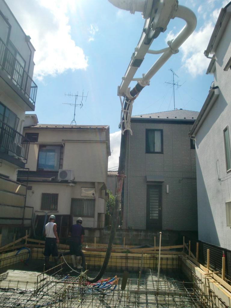 耐圧盤　ベタ基礎　コンクリート