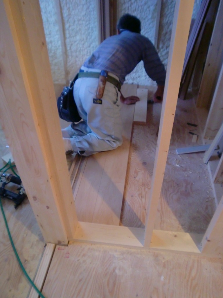 - コトブキホームビルダー|目黒区・品川区の狭小地での注文住宅を手掛ける工務店 目黒区A邸 フローリング