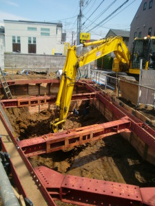 - コトブキホームビルダー|目黒区・品川区の狭小地での注文住宅を手掛ける工務店 目黒区G邸共同住宅 掘削