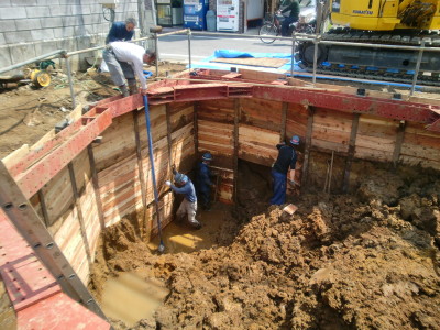 - コトブキホームビルダー|目黒区・品川区の狭小地での注文住宅を手掛ける工務店 目黒区G邸共同住宅 掘削