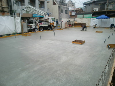 ニコマビル　コンクリート打設