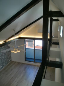 - コトブキホームビルダー|目黒区・品川区の狭小地での注文住宅を手掛ける工務店 lightdeck_on_beam