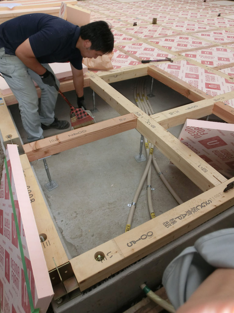 コトブキホームビルダー　品川区S邸賃貸併用住宅　足場