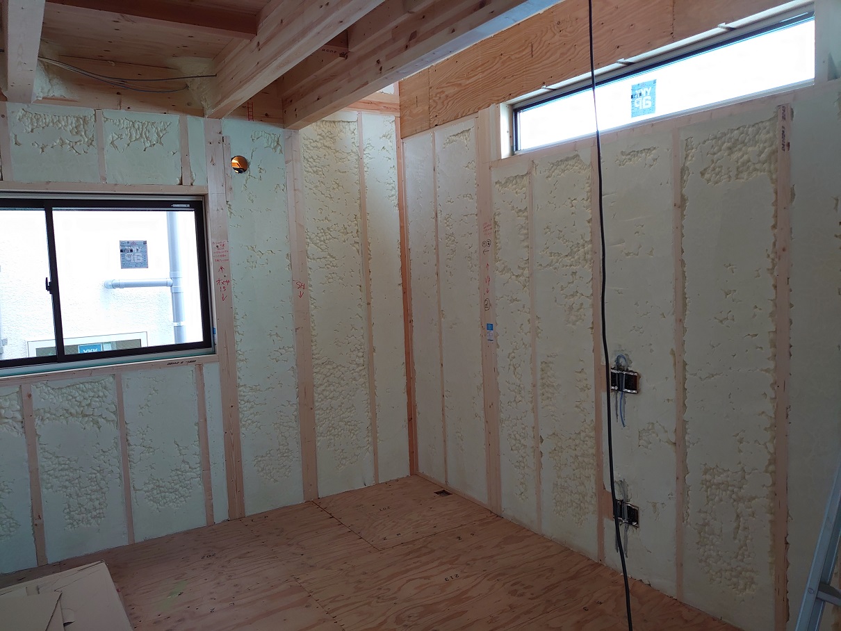 コトブキホームビルダー　品川区S邸　断熱材吹付