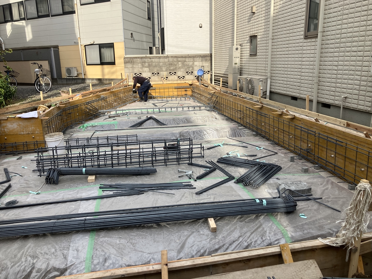 コトブキホームビルダー　目黒区目黒本町4丁目　賃貸併用住宅　基礎工事