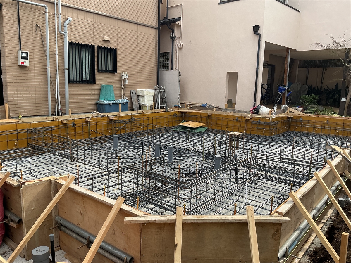 コトブキホームビルダー目黒区A邸ベタ基礎配筋工事